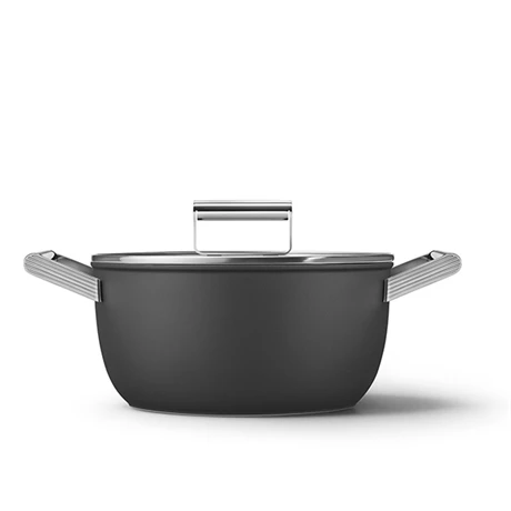 Smeg Faitout Bas Aluminium Antiadhésif 24 Cm Noir Mat Avec Couvercle En Verre Trempé 4 Smeg Faitout Bas Aluminium Antiadhésif 24 Cm Noir Mat Avec Couvercle En Verre Trempé – Image 2