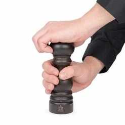 Peugeot Moulin à Sel Paris 18 Cm Marron 7 Peugeot Moulin à Sel Paris 18 Cm Marron -de Buyer Soldes Magasin 20112 2 1 Moulin a sel Paris 18 cm marron Peugeot