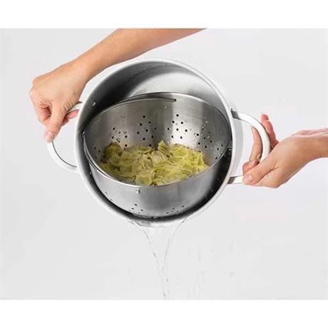 Faitout Inox 24 Cm Avec Panier Passoire Rotatif Et Couvercle En Verre 6,7 L 4 Faitout Inox 24 Cm Avec Panier Passoire Rotatif Et Couvercle En Verre 6,7 L – Image 2