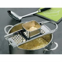 Mandoline à Spaetzle Courts 9 Mandoline à Spaetzle Courts -de Buyer Soldes Magasin 478028 3 2 Mandoline a spaetzle courts Kela