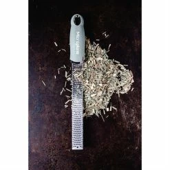 Microplane Zesteur Premium Classic Râpe Vert Sauge 8 Microplane Zesteur Premium Classic Râpe Vert Sauge -de Buyer Soldes Magasin 478030 2 1 Zesteur Premium Classic rape vert sauge Microplane