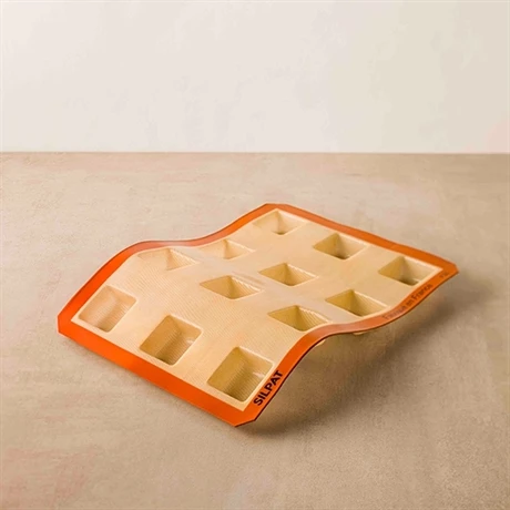 Plaque De 12 Empreintes Carrés 4 Plaque De 12 Empreintes Carrés – Image 2