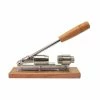 Casse Noix Avec Support Bois Et Inox -de Buyer Soldes Magasin 603110 0 1 Casse noix avec support bois et inox Baumalu