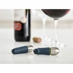 Joseph Joseph Set De 2 Bouchons à Vin Avec Indicateur -de Buyer Soldes Magasin 604025 2 3 Set de 2 bouchons a vin avec indicateur Joseph Joseph