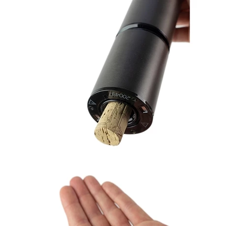 Peugeot Tire-bouchon électrique Rechargeable Elis Touch Carbone Lithium Ion 6 Peugeot Tire-bouchon électrique Rechargeable Elis Touch Carbone Lithium Ion – Image 4