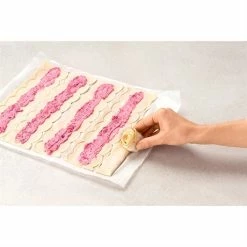 Roulette à Gâteaux Forme Rose -de Buyer Soldes Magasin 653407 3 6 Roulette a gateaux forme rose Betty Bossi