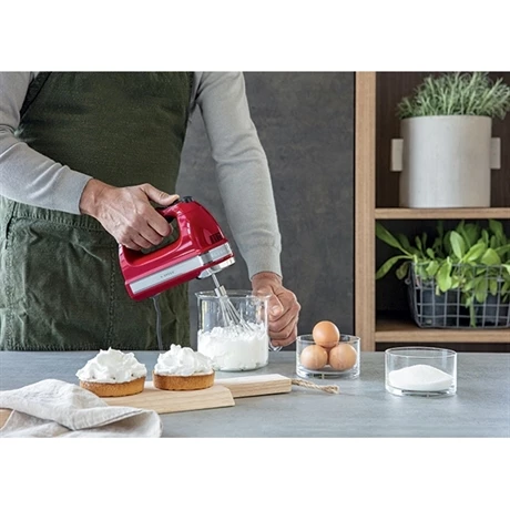 KitchenAid Batteur à Main 9 Vitesses Empire 85 W 5KHM9212EER Rouge 5 KitchenAid Batteur à Main 9 Vitesses Empire 85 W 5KHM9212EER Rouge – Image 3