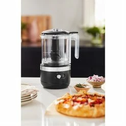 KitchenAid Hachoir électrique Sans Fil 2 Vitesses 1,18 L Noir Réglisse 5KFCB519EBM -de Buyer Soldes Magasin 761097 1 1 Hachoir electrique sans fil 2 vitesses 1 18 L noir reglisse 5KFCB519EBM Kitchenaid